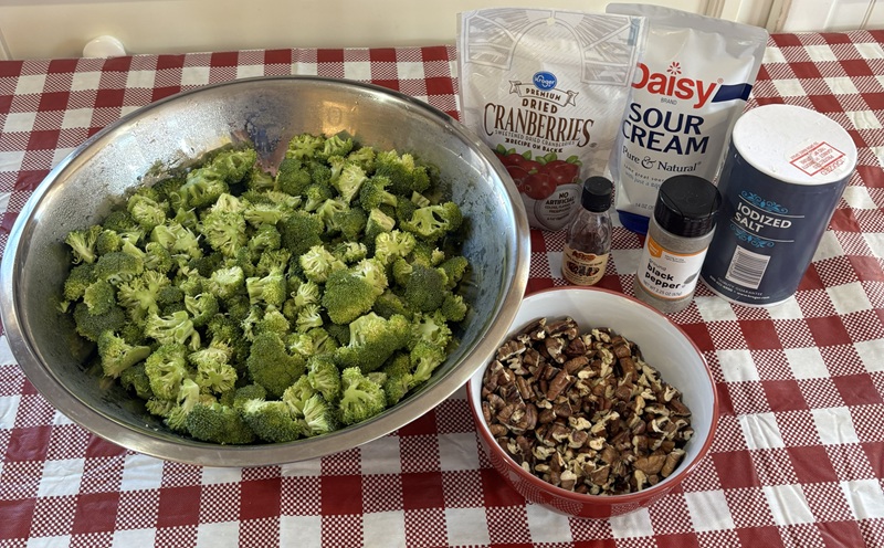 broccoli salad ingredients